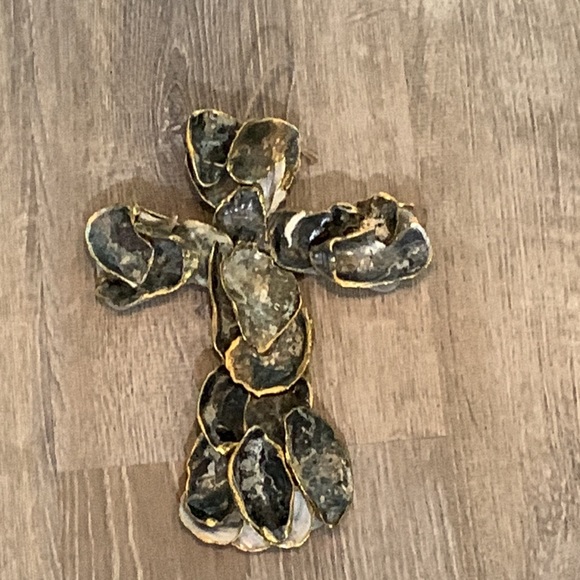 Handmade Shell Cross - Picture 10 of 17